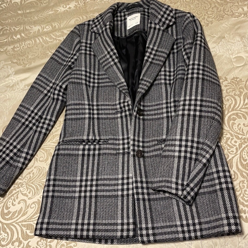 Abercrombie & Fitch plaid coat